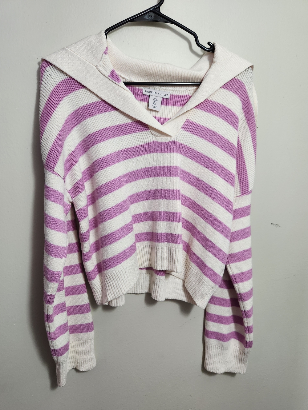 Sincerly Jules Lavender & Cream Striped V-Neck Sweater L Large